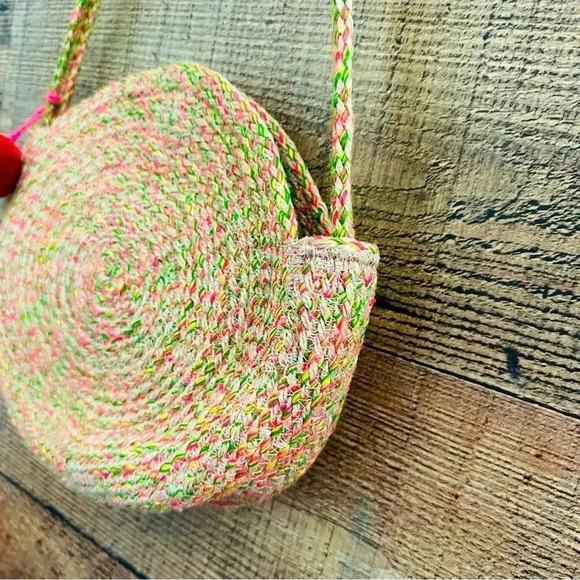 NWOT Shiraleah Round Woven Neon W Pom Pom Crossbody - Picture 4 of 10